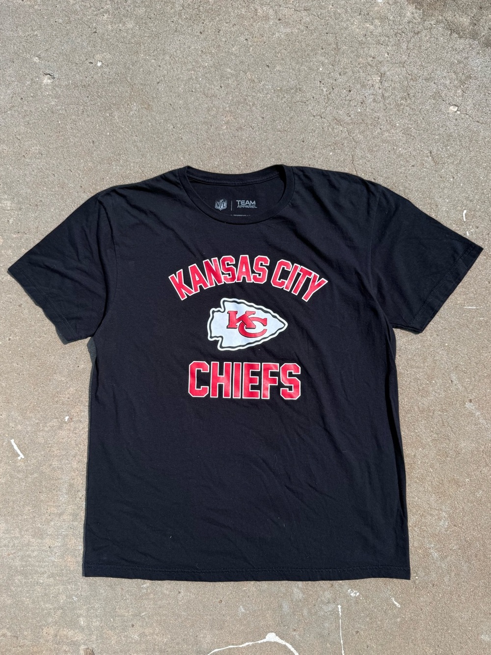 NFL Kansas City Chiefs Black and Red Graphic Tee